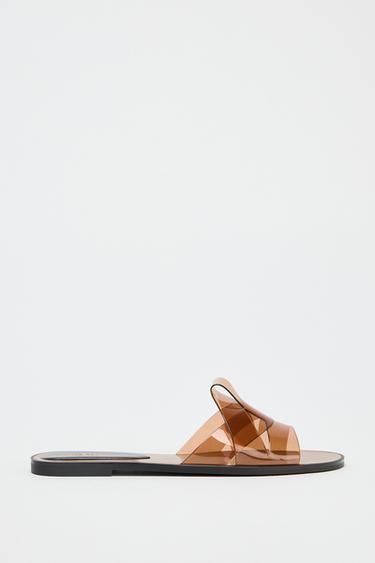 PANTOLETTE MIT VINYLRIEMEN - Beige von Zara
