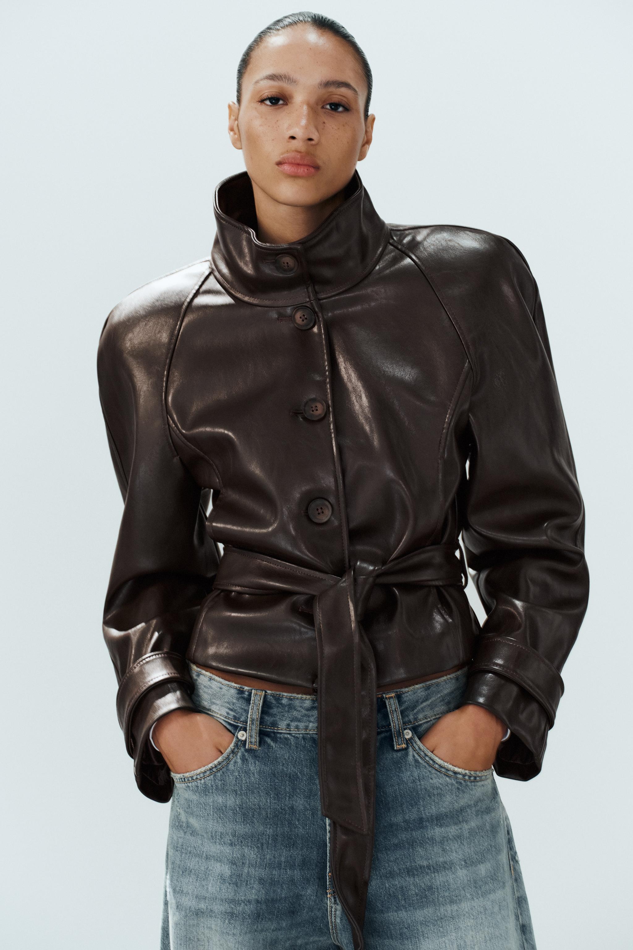 Женские куртки Zara FAUX LEATHER SHOULDER PAD TRENCH JACKET — фото 2