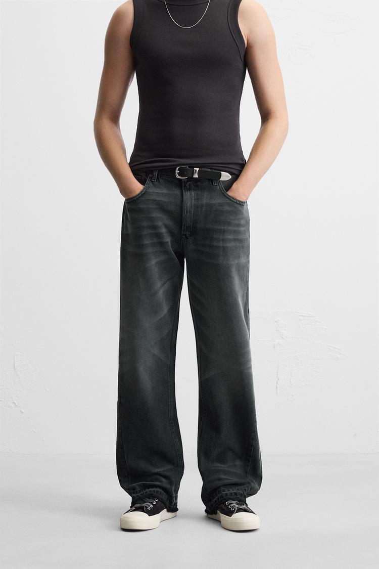 FLARE FIT JEANS