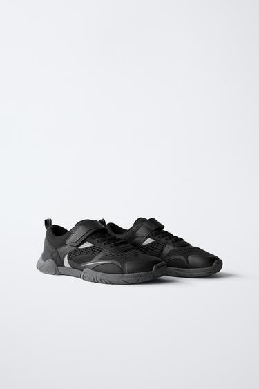 حذاء رياضي BAREFOOT - أسود الخاص بـ Zara