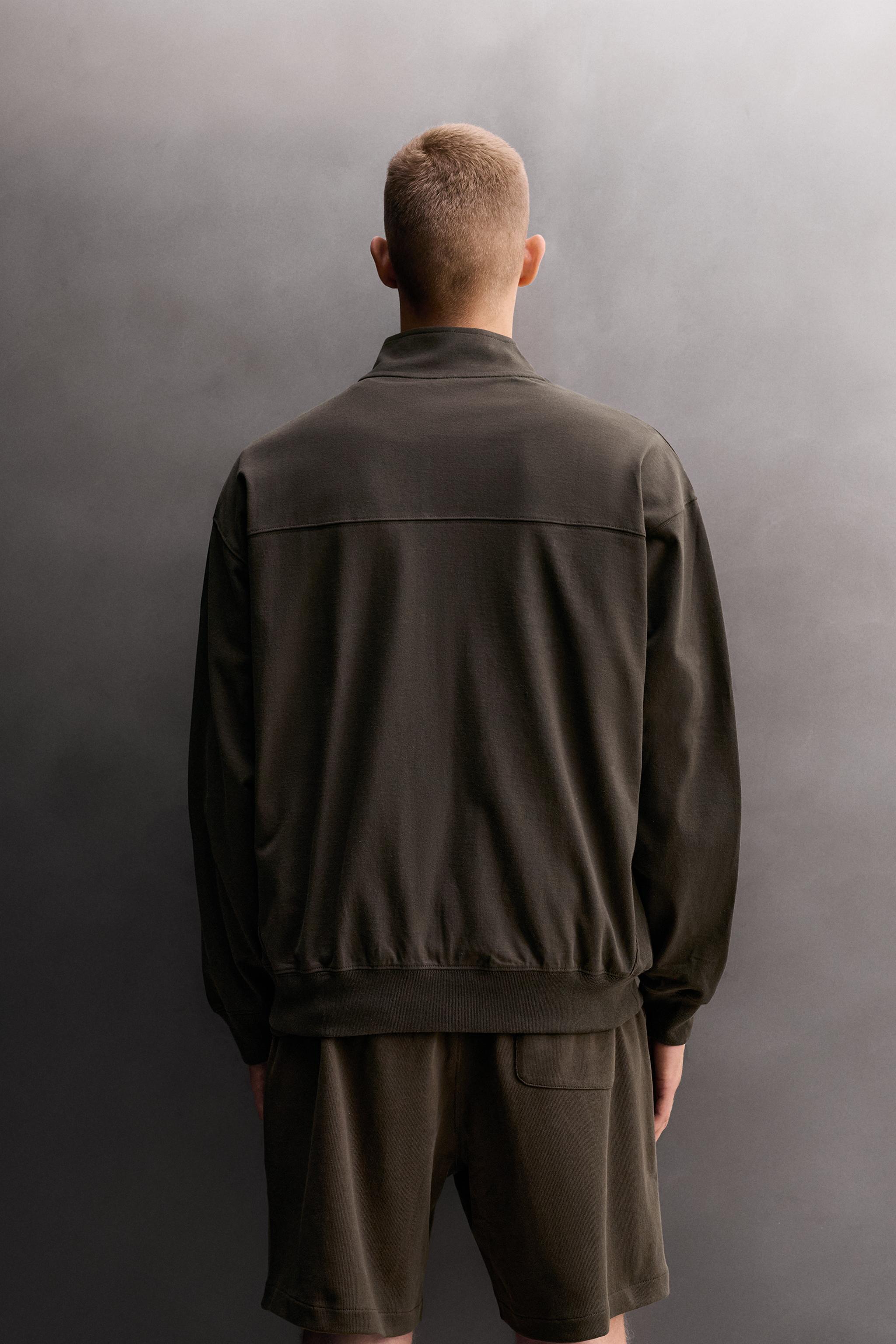 RELAXED FIT ZIP-UP SWEATSHIRT