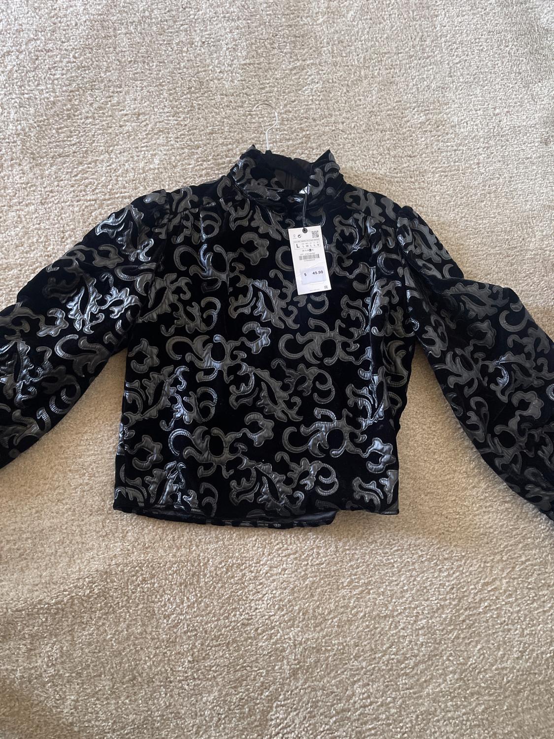COMBINATION VELVET TOP