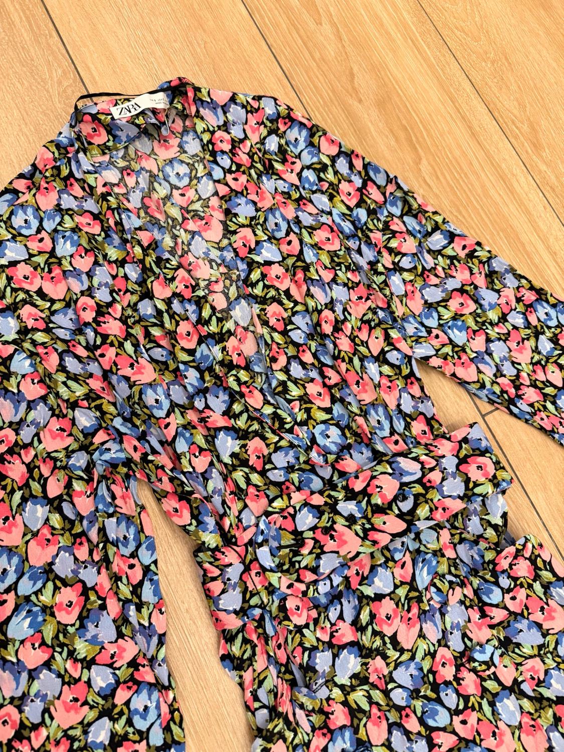 PRINTED DRESS WITH BELT - Image 3