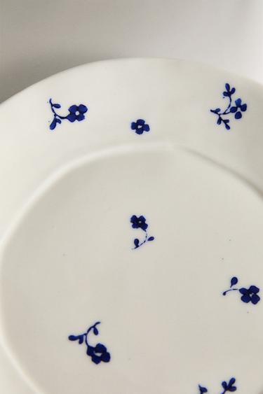 ASSIETTE À DESSERT PORCELAINE FLEUR - Blanc / Bleu marine de Zara - Image 4
