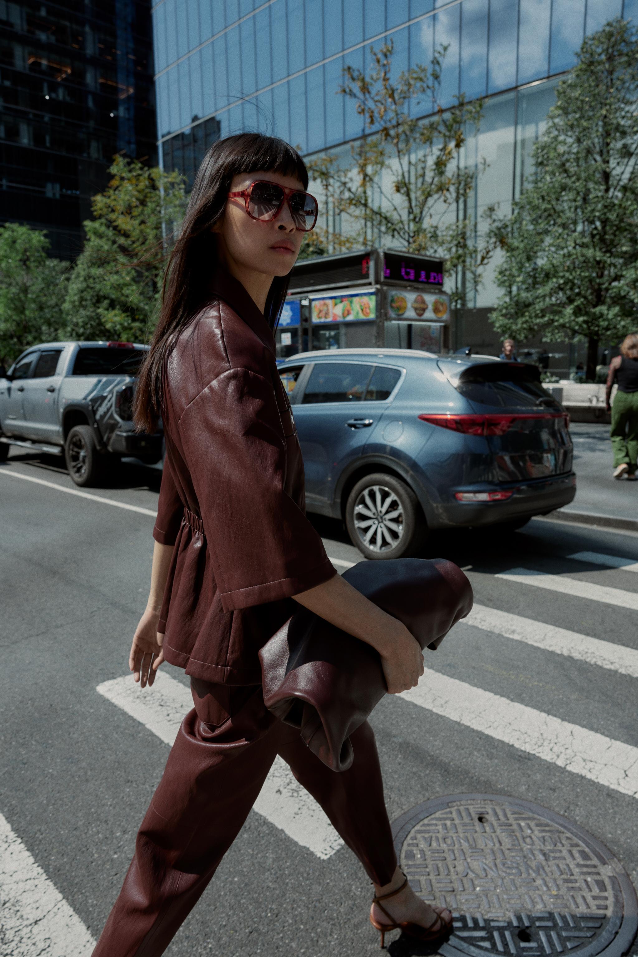 フェイクレザーブレザー - エンジ | ZARA Japan / 日本