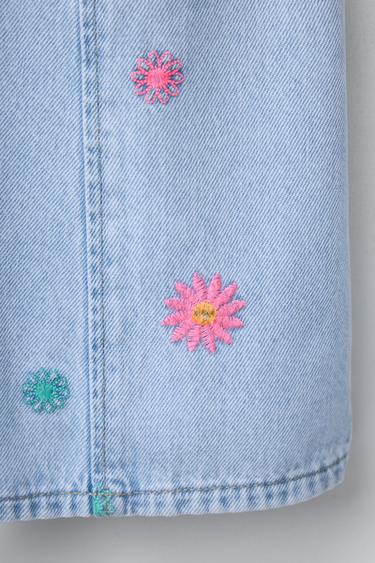 ROBE EN DENIM BRODÉE DE FLEURS - Bleu de Zara - Image 4