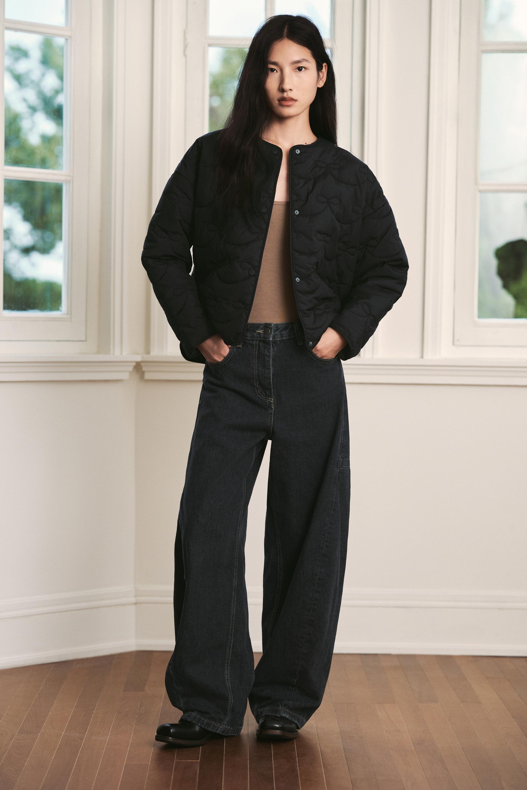 ZARA 定価29800円 ブラック ジップアップジャケット 上質ウール80% ZARA 定価29800円 ブラック ジップアップジャケット 上質ウール80%