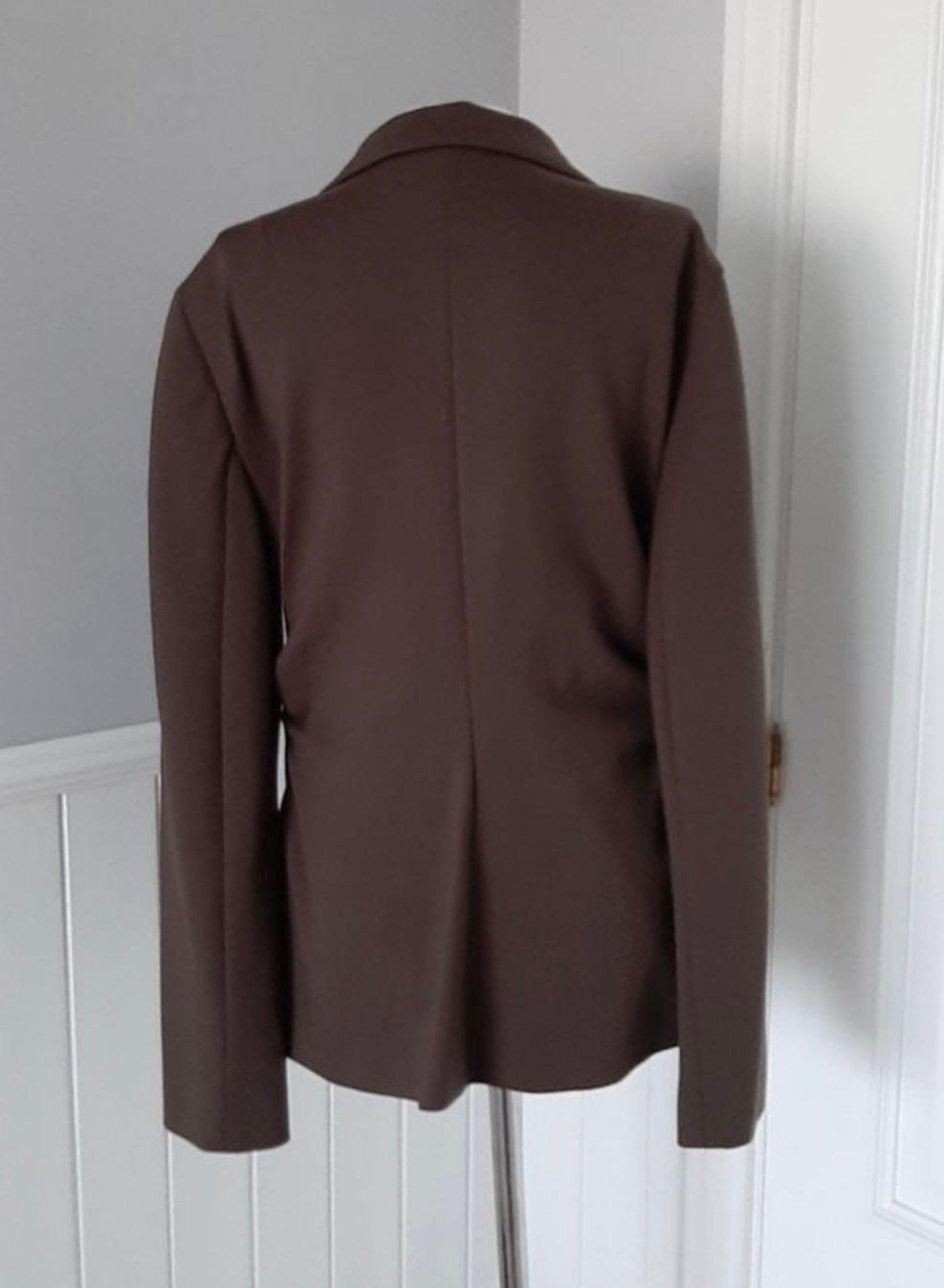 FITTED JACKET WITH PLEATED DETAILS - Image 2