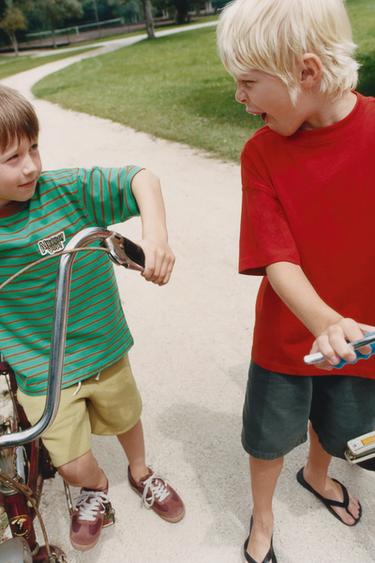 Zara PLUSH PIPED SHORTS - Light green