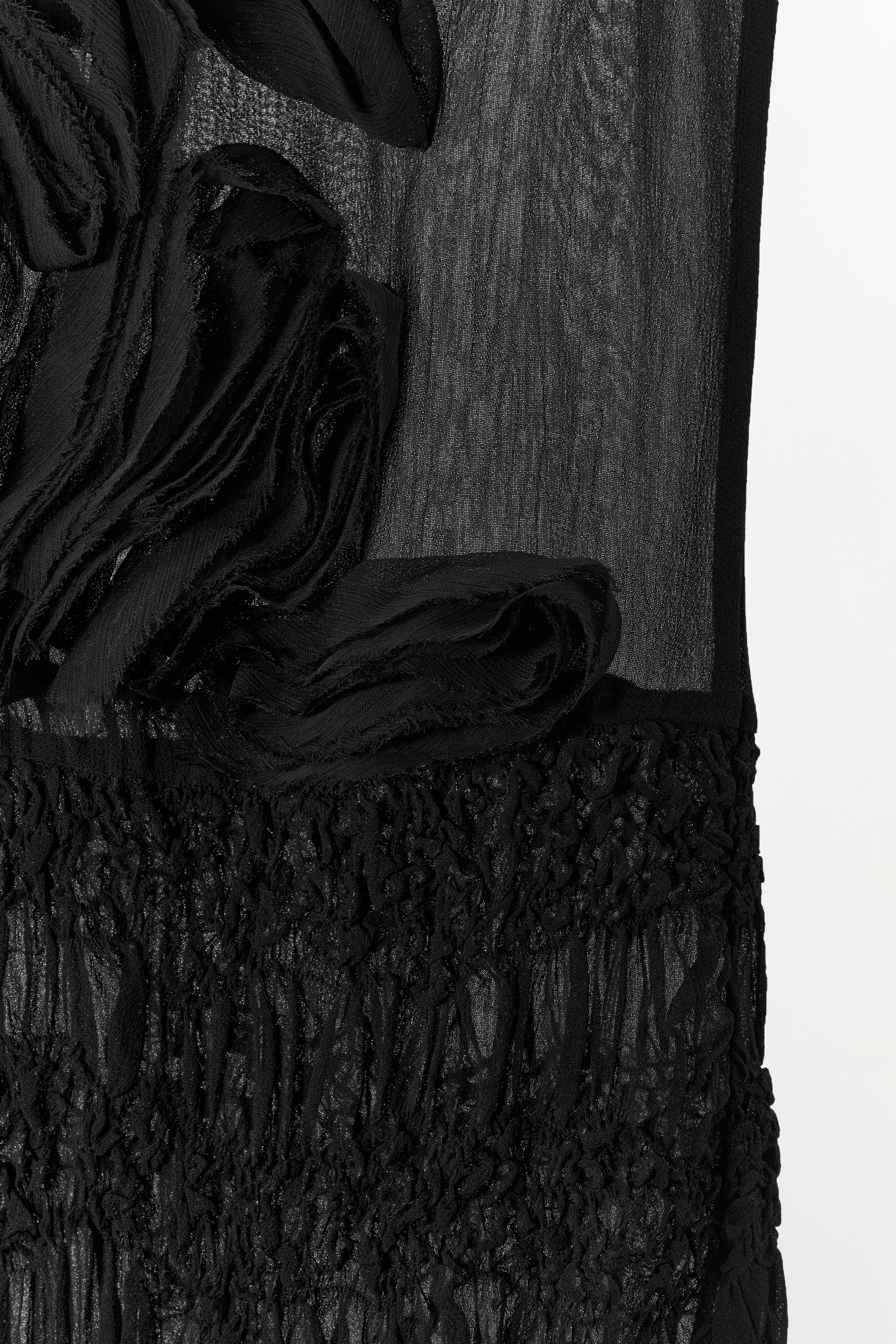 【ZARA】構造セミシースルーワンピース ブラック | 7521/516/800 TEXTURED SEMI-SHEER DRESS - Black | ZARA United States