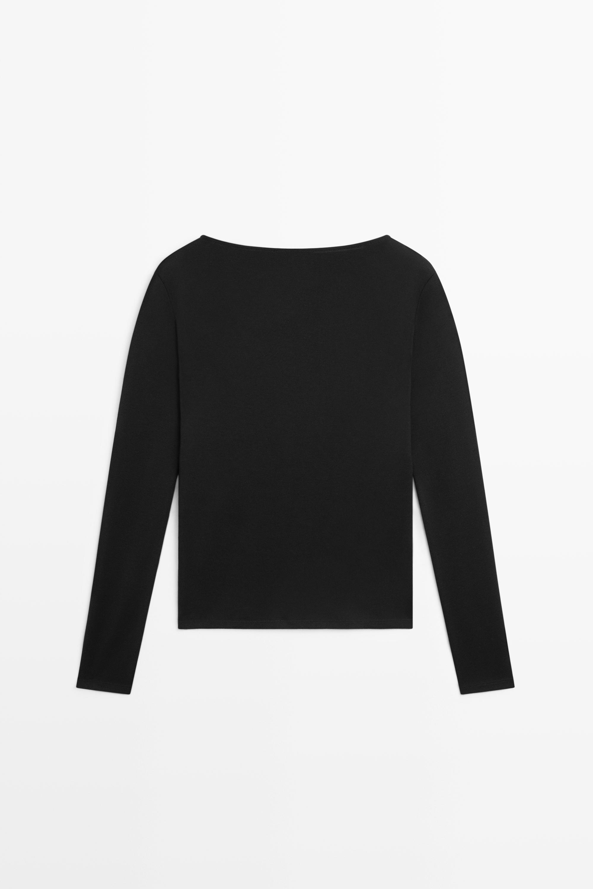 100% cotton button-placket T-shirt
