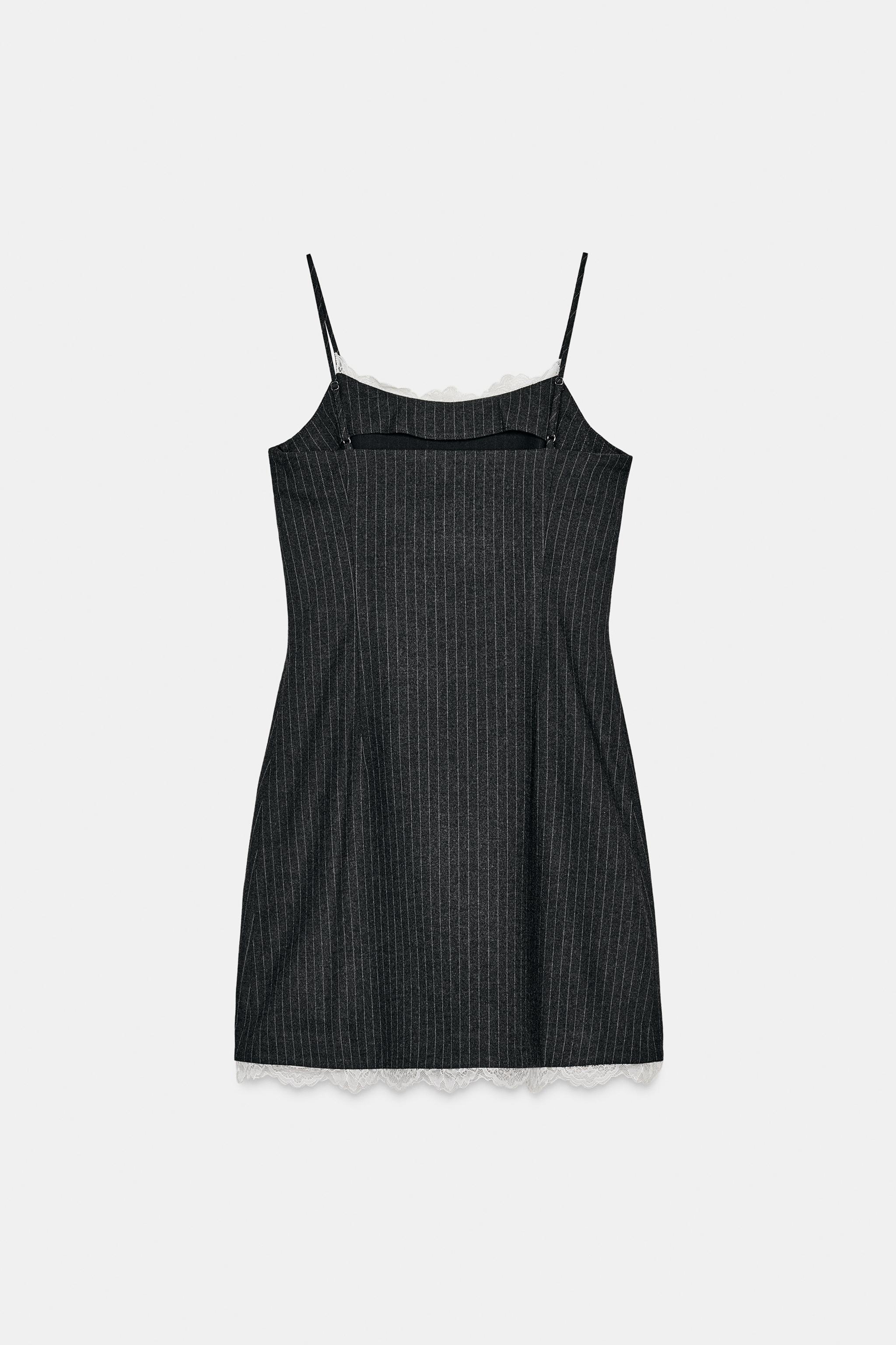 レーストリム付きショート丈ピンストライプワンピース