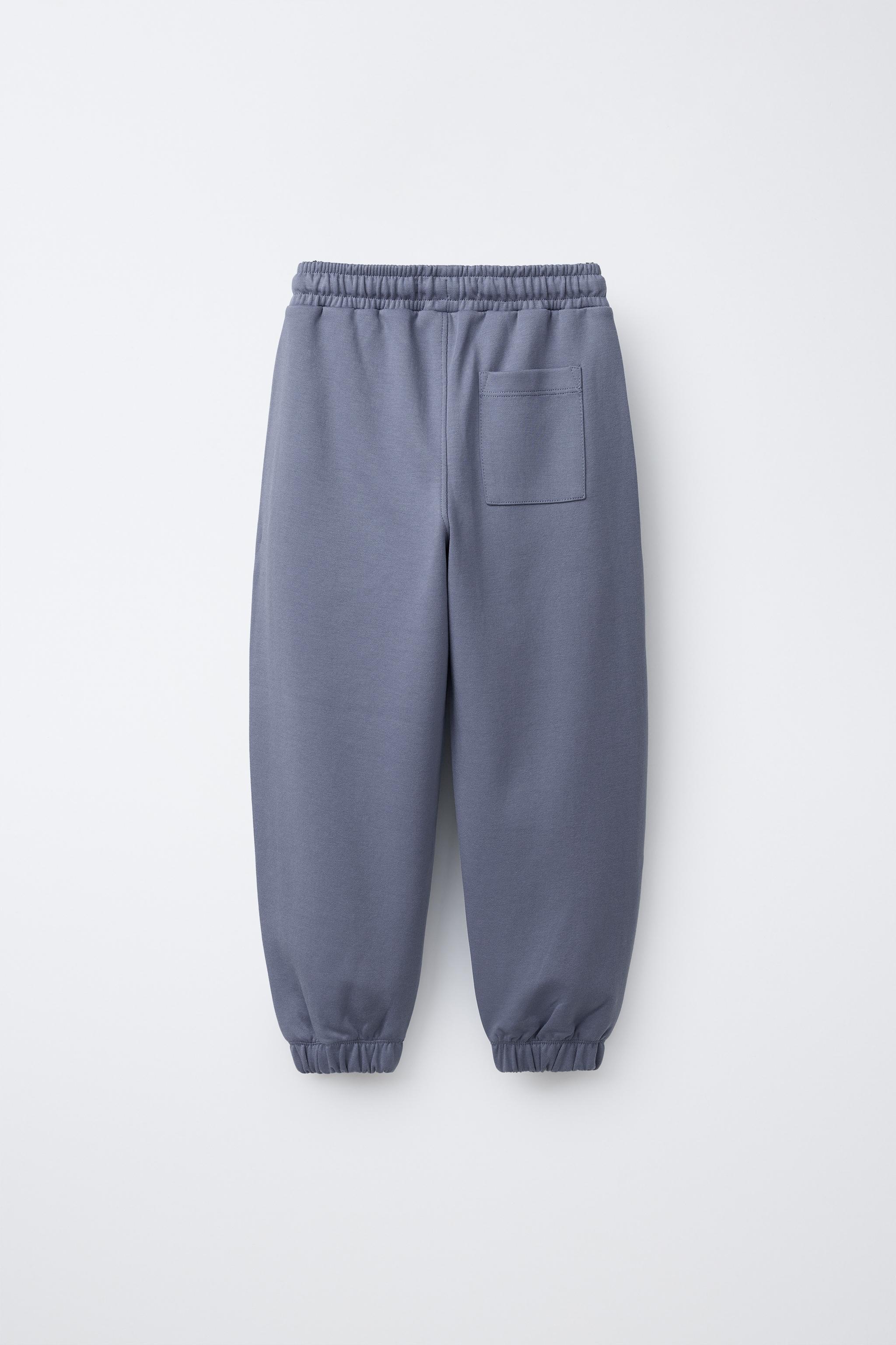SWEATSHIRT AND JOGGER PANTS SET WITH TEXT