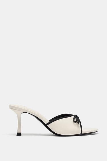 صندل بكعب وشريط - أبيض الخاص بـ Zara