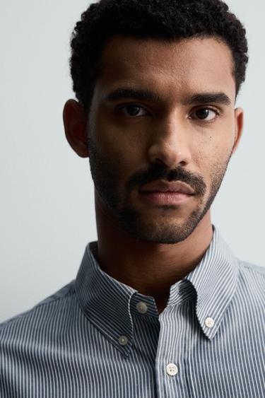 CHEMISE À RAYURES AVEC POCHE - rayures de Zara