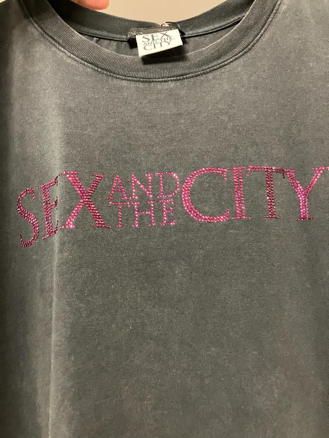 SEX & THE CITY™ FADED-EFFECT T-SHIRT - Image 7