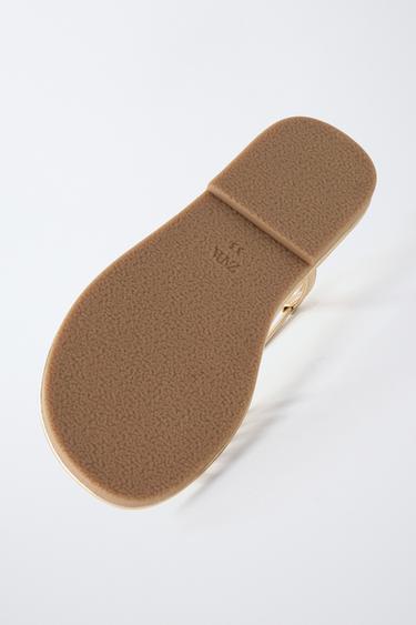 SANDALES À BRIDES MÉTALLISÉES - Or de Zara - Image 6