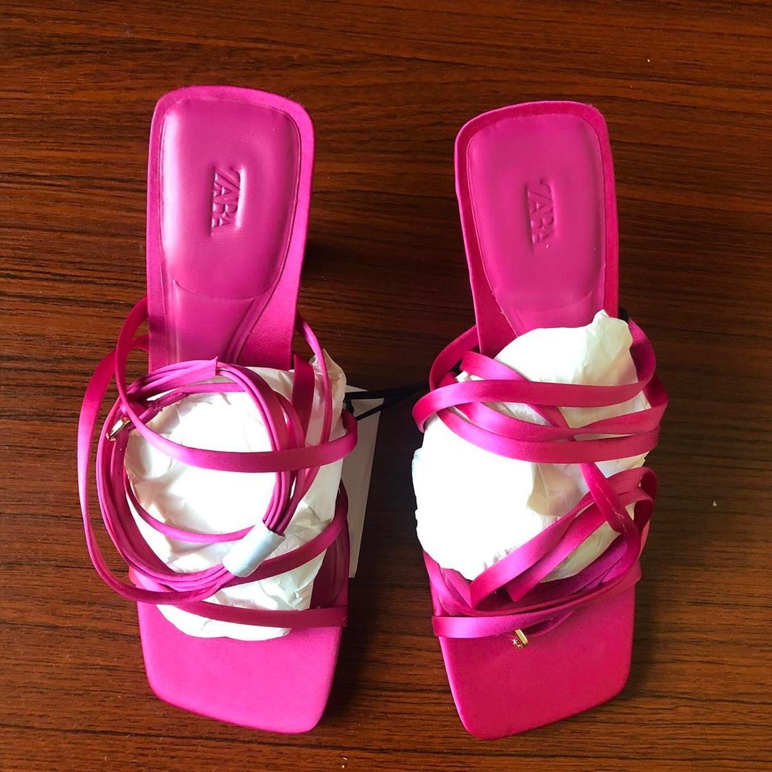 LACE UP HIGH HEEL SANDALS - Image 2