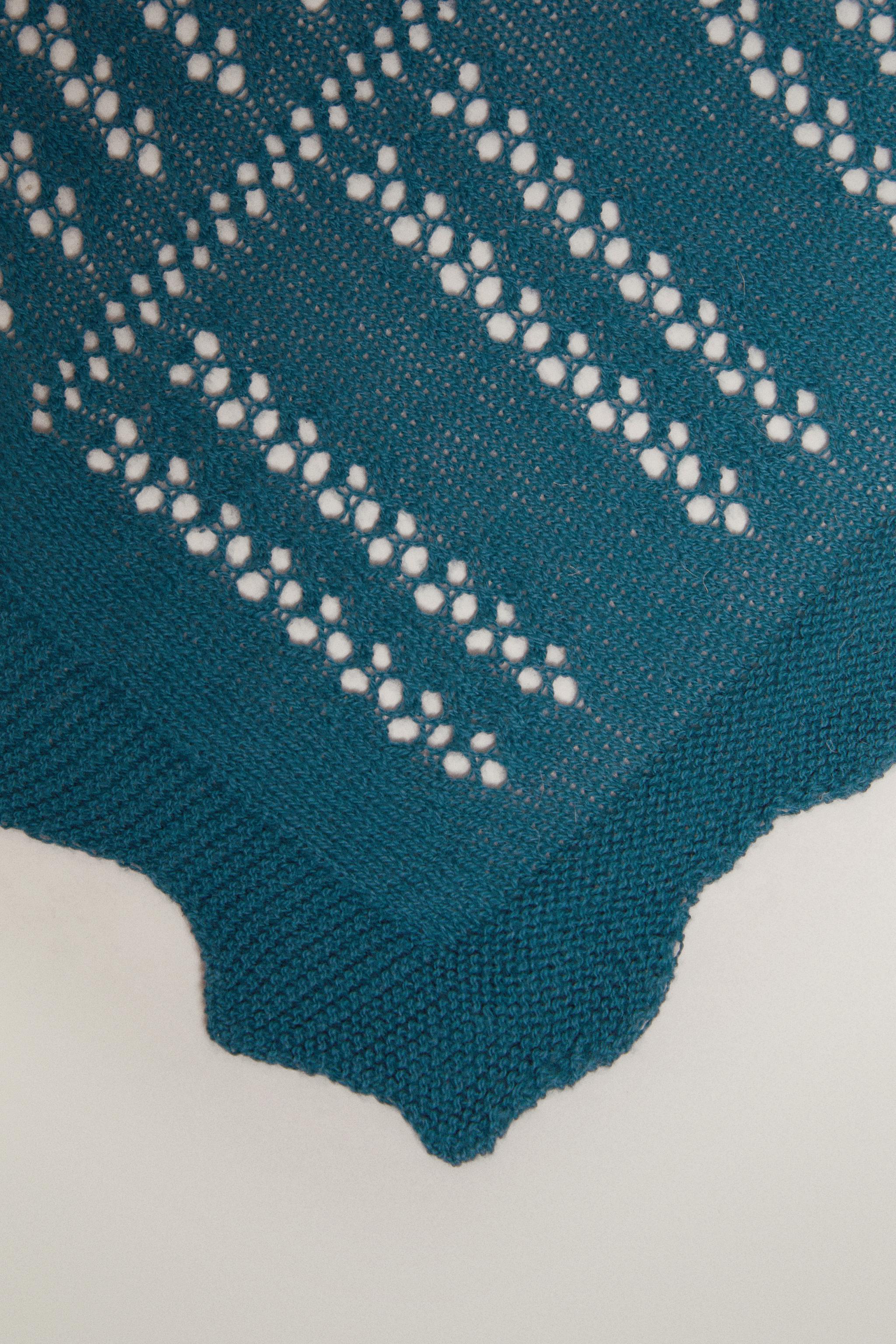 BABY KNIT BLANKET