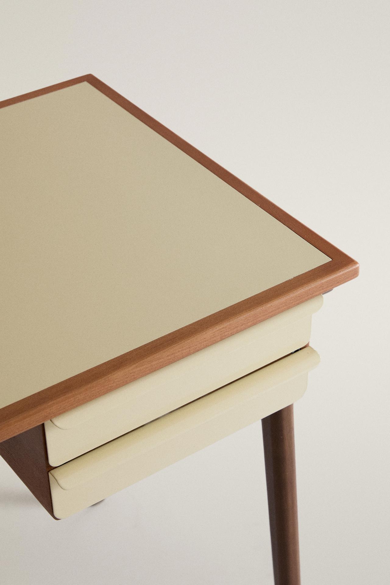 CHILDREN'S DESK WITH DRAWERS — Cream