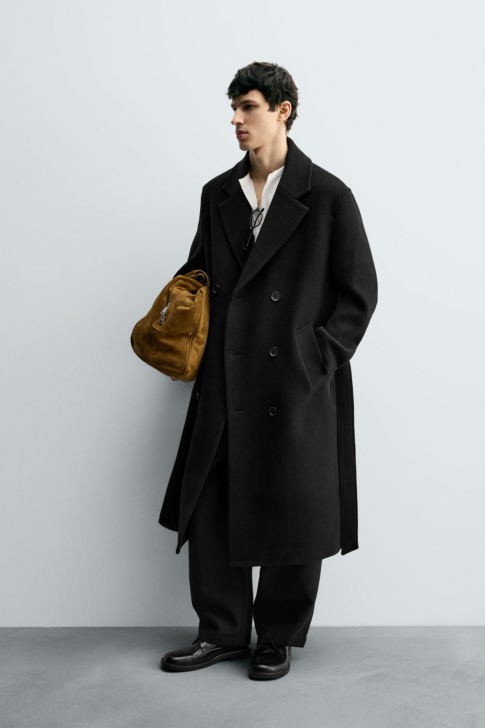 DOUBLE-BREASTED WOOL BLEND COAT WITH BELT