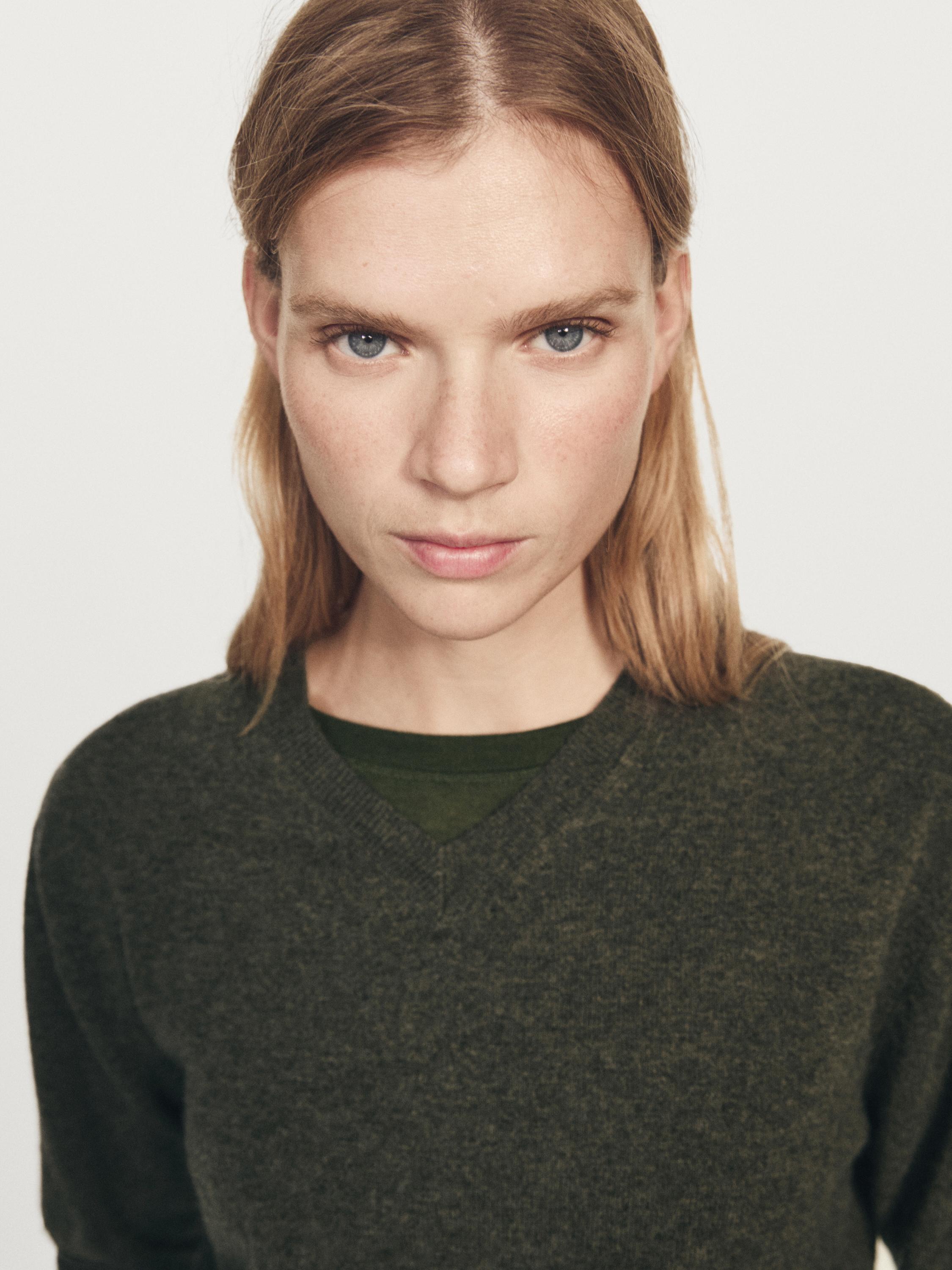 Wool blend knit V-neck sweater
