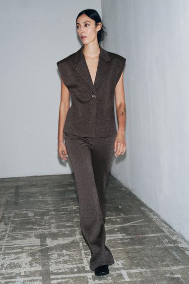 PANTALON ÉVASÉ - marron chiné de Zara
