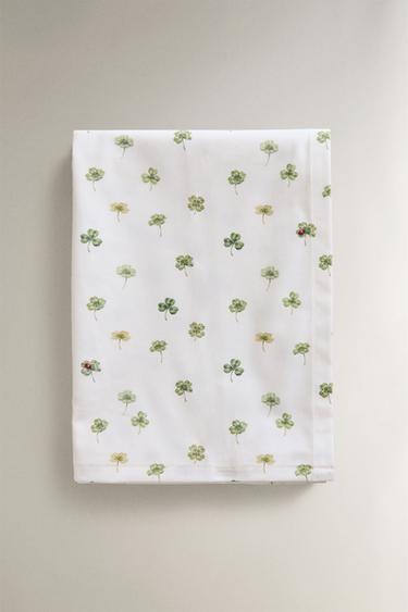 RESIN-COATED CLOVER TABLECLOTH - Green by Zara