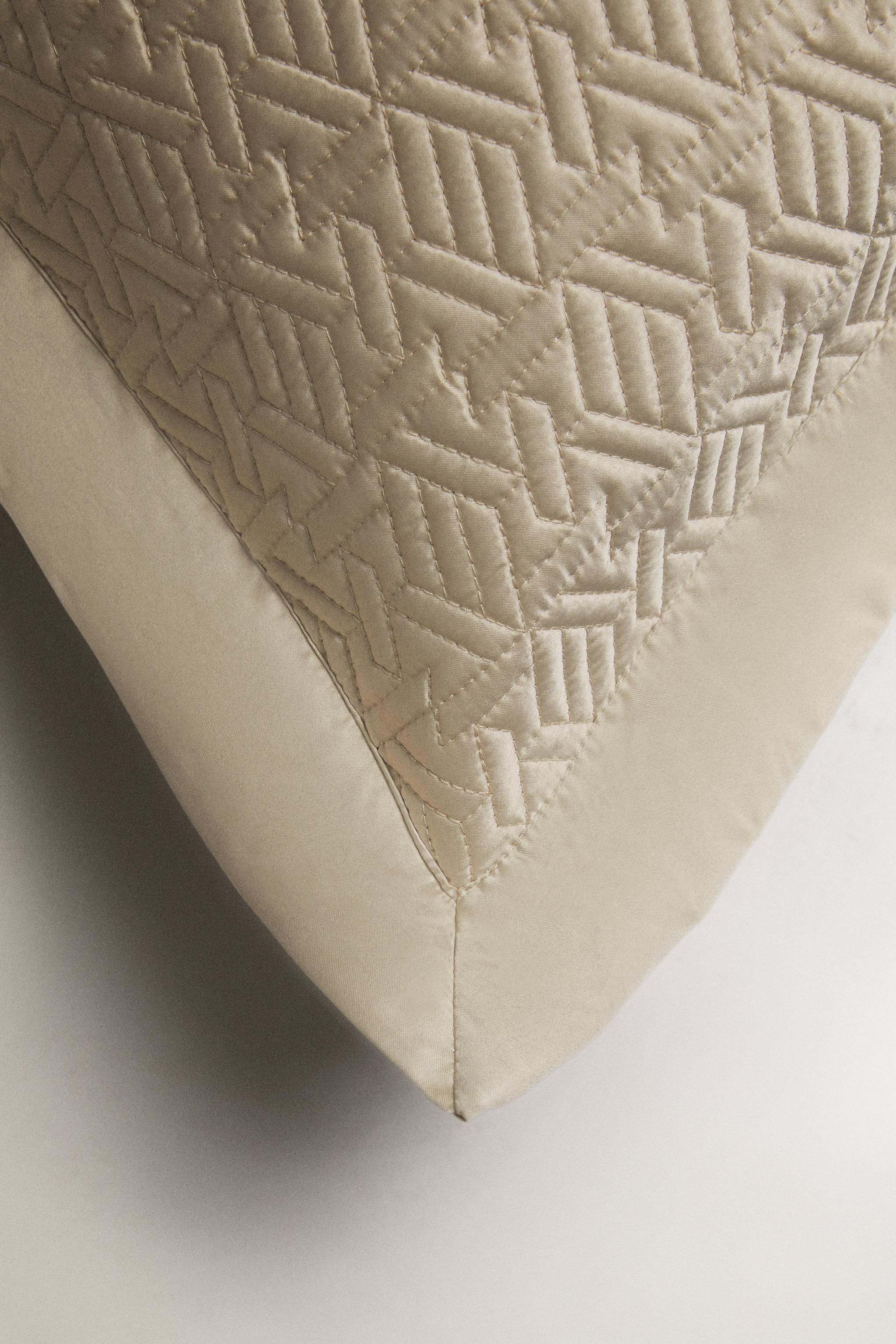 GEOMETRIC SATIN CUSHION COVER — Dark beige