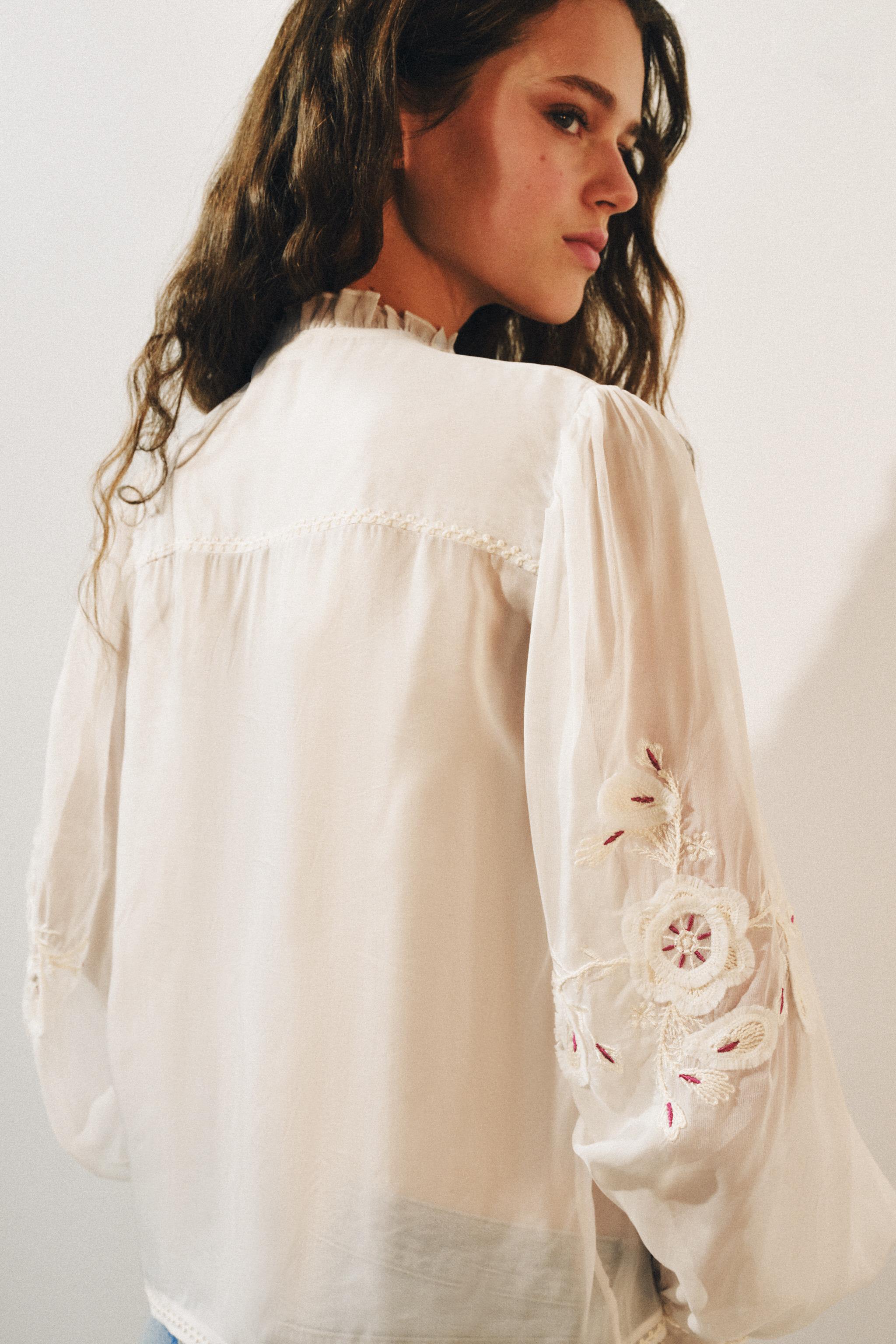 Женские рубашки Zara ZW COLLECTION EMBROIDERED ORGANZA SHIRT — фото 3