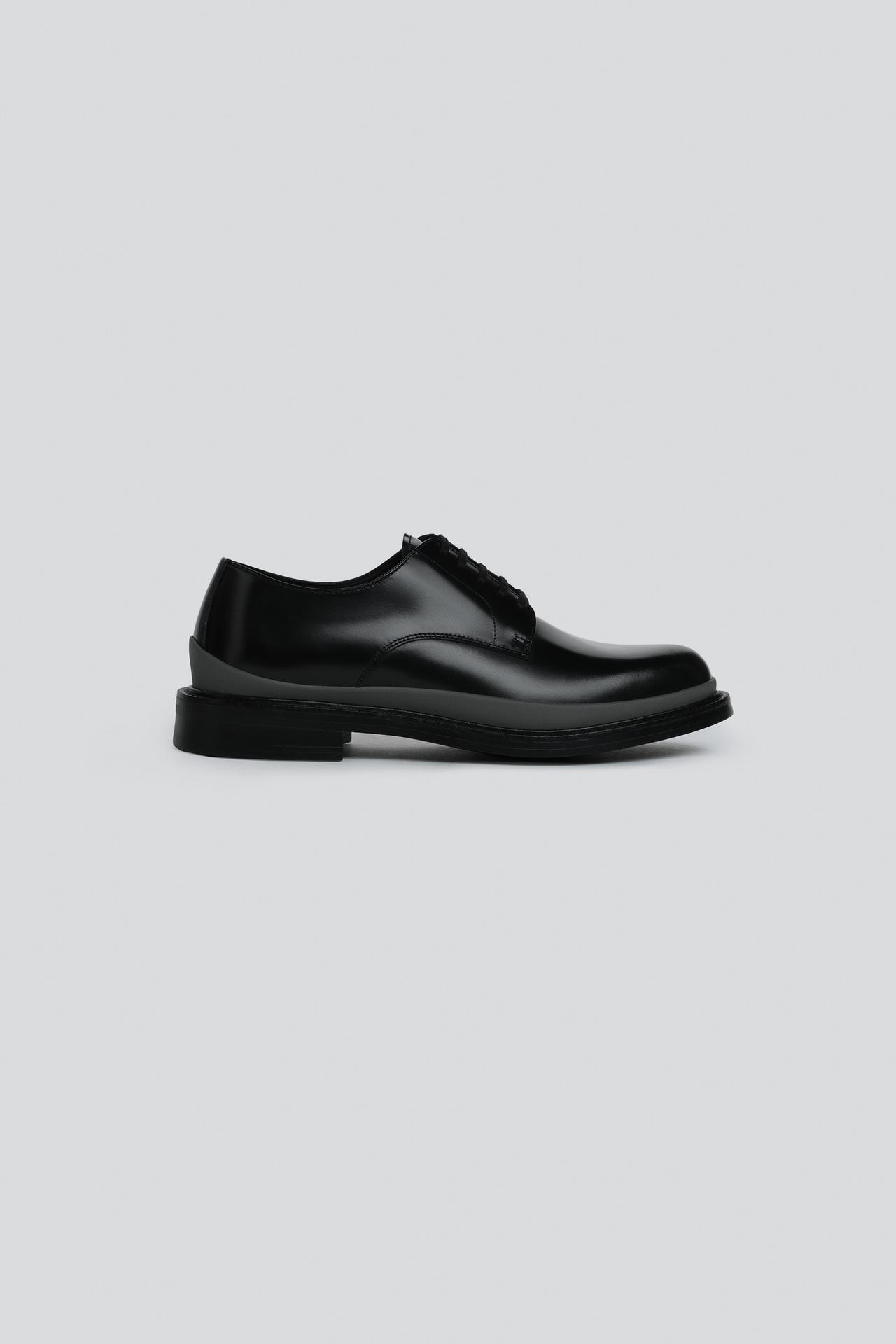 LEATHER SHOES — Black