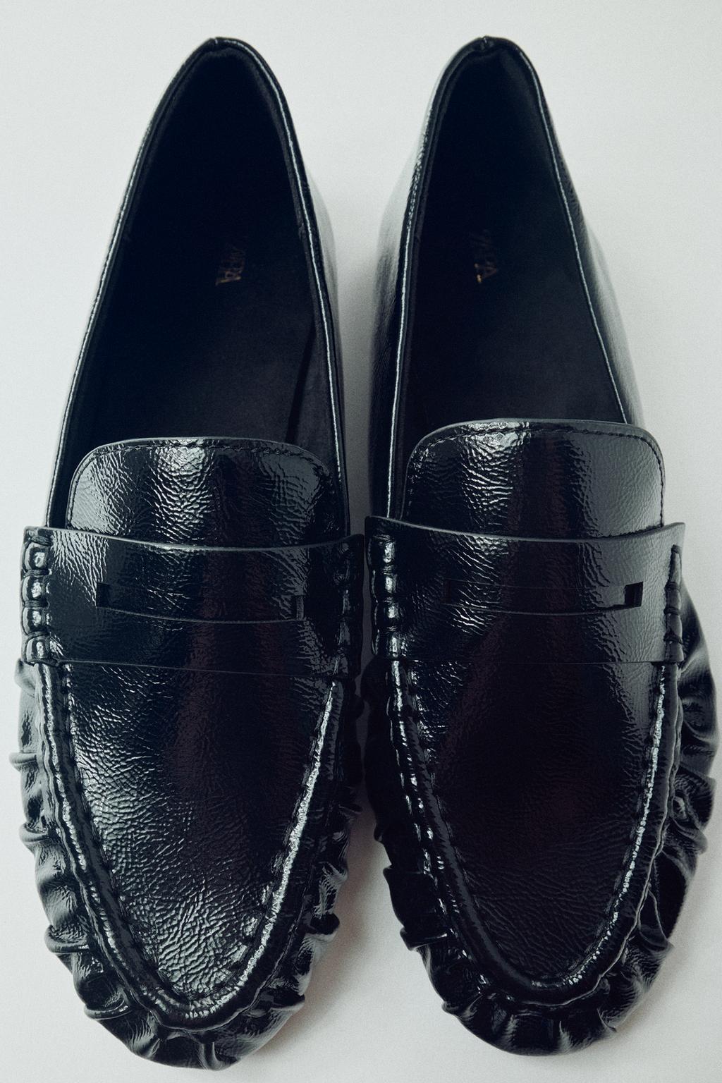 GATHERED LOAFERS