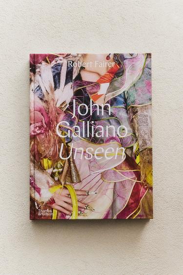KSIĄŻKA „JOHN GALLIANO UNSEEN” - Różowy Zara