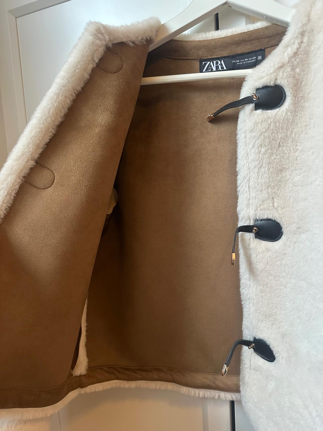 DOUBLE-FACED JACKET WITH TOGGLES - Image 6