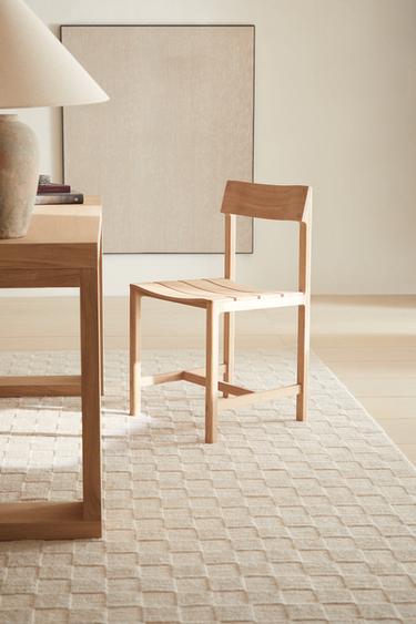 CHAIR 04 - Light beige by Zara