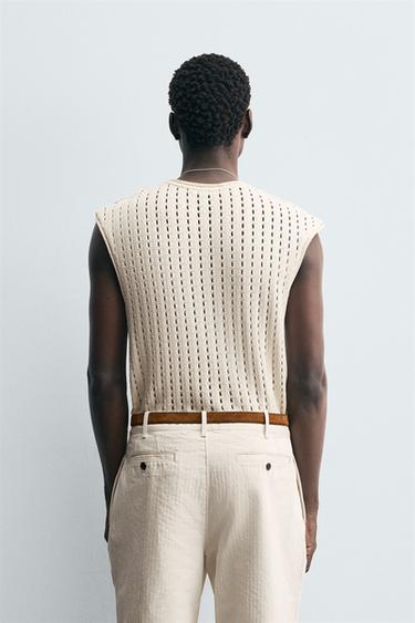 T-SHIRT AJOURÉ SANS MANCHES - Blanc cassé de Zara - Image 2