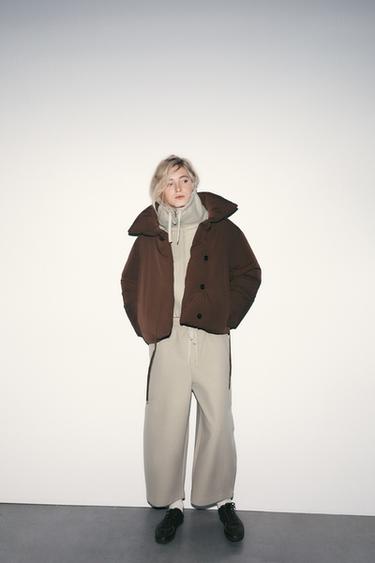 KORTE GEWATTEERDE ANORAK WATER AND WIND PROTECTION - DONKERBRUIN van Zara