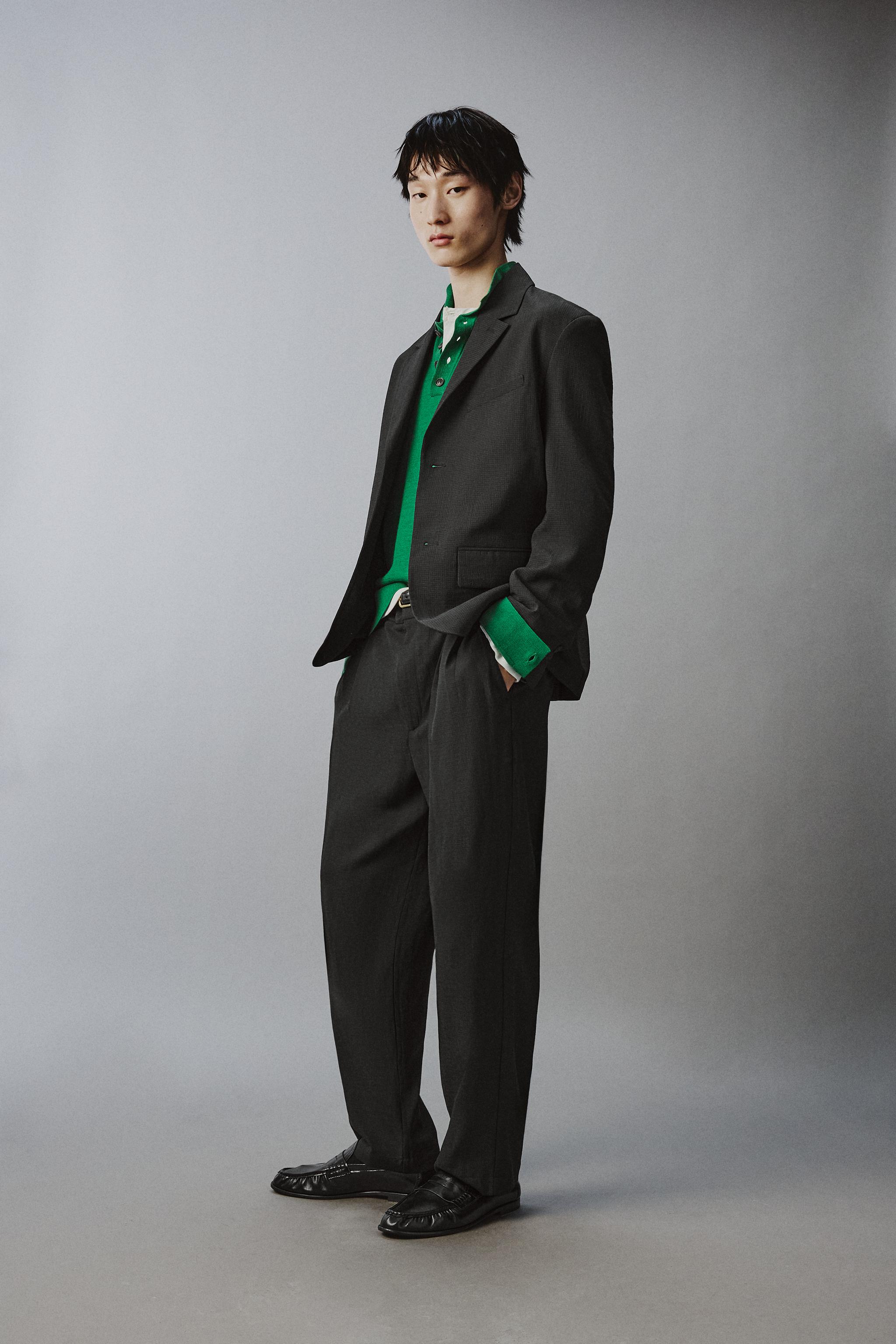 リラックスフィットプリーツスーツパンツ - ブラック | ZARA Japan / 日本