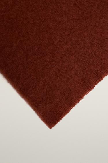 BRUSHED-EFFECT BLANKET — Brick 2