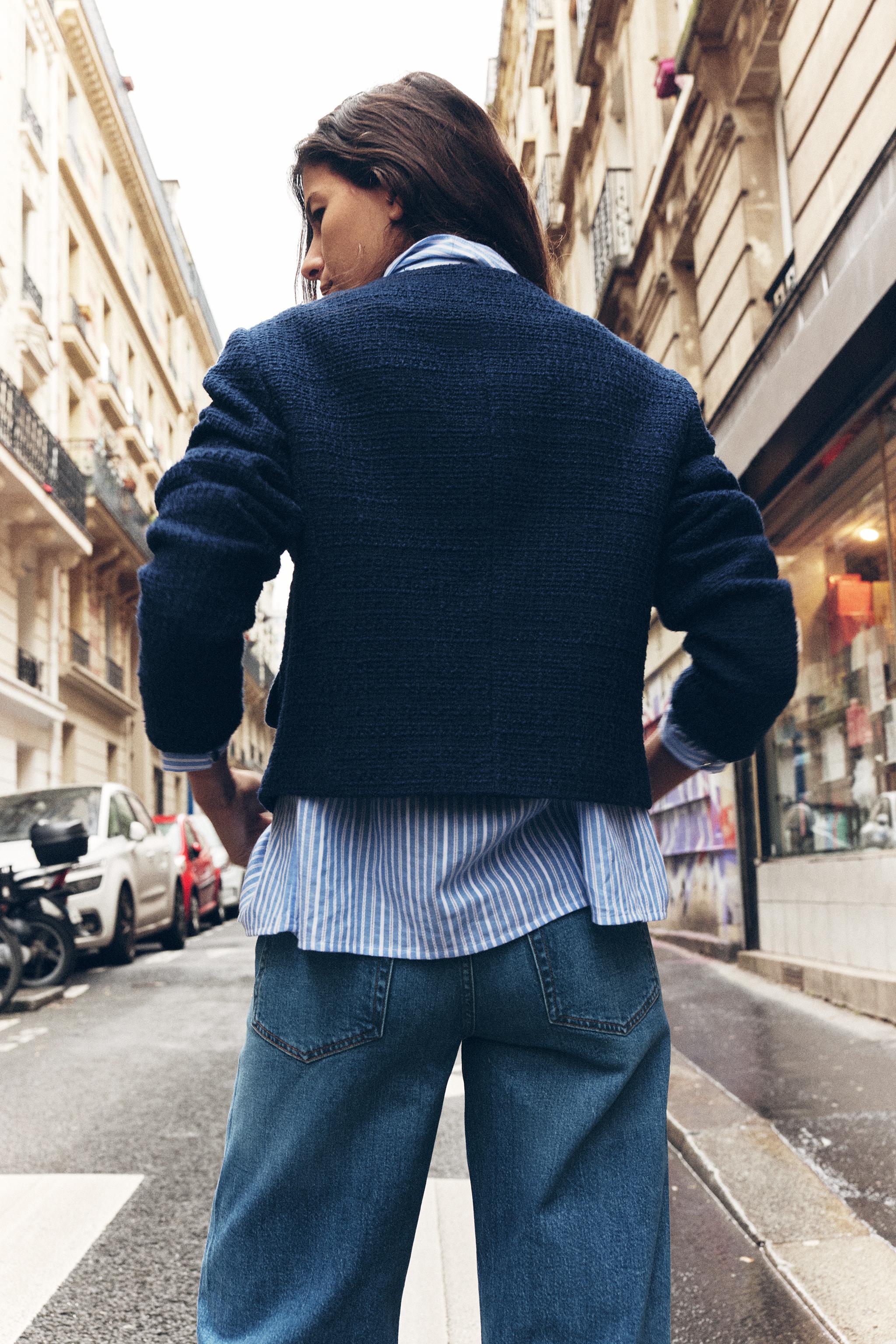 METAL BUTTON STRUCTURED BLAZER