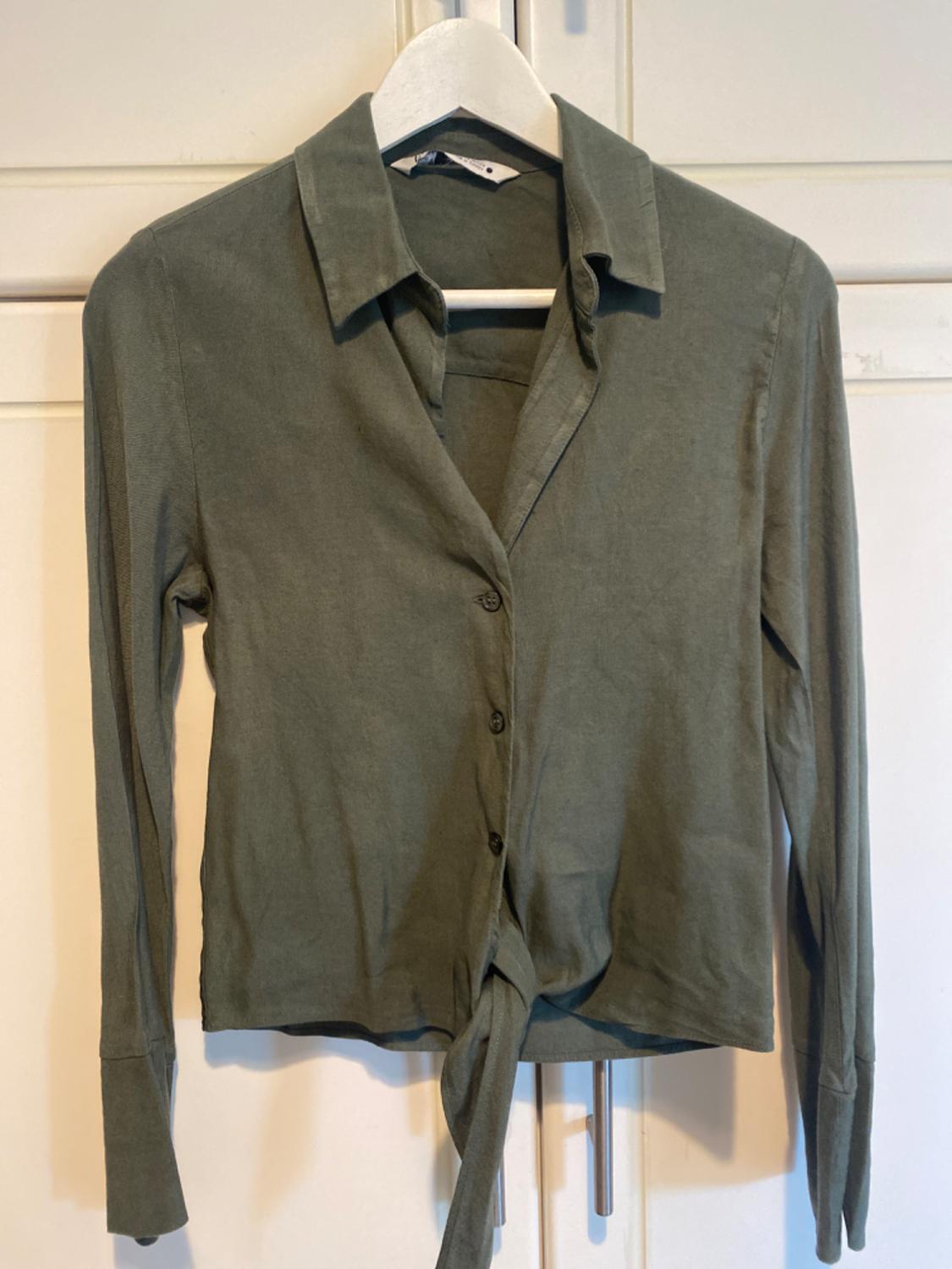 LINEN BLEND KNOTTED BLOUSE