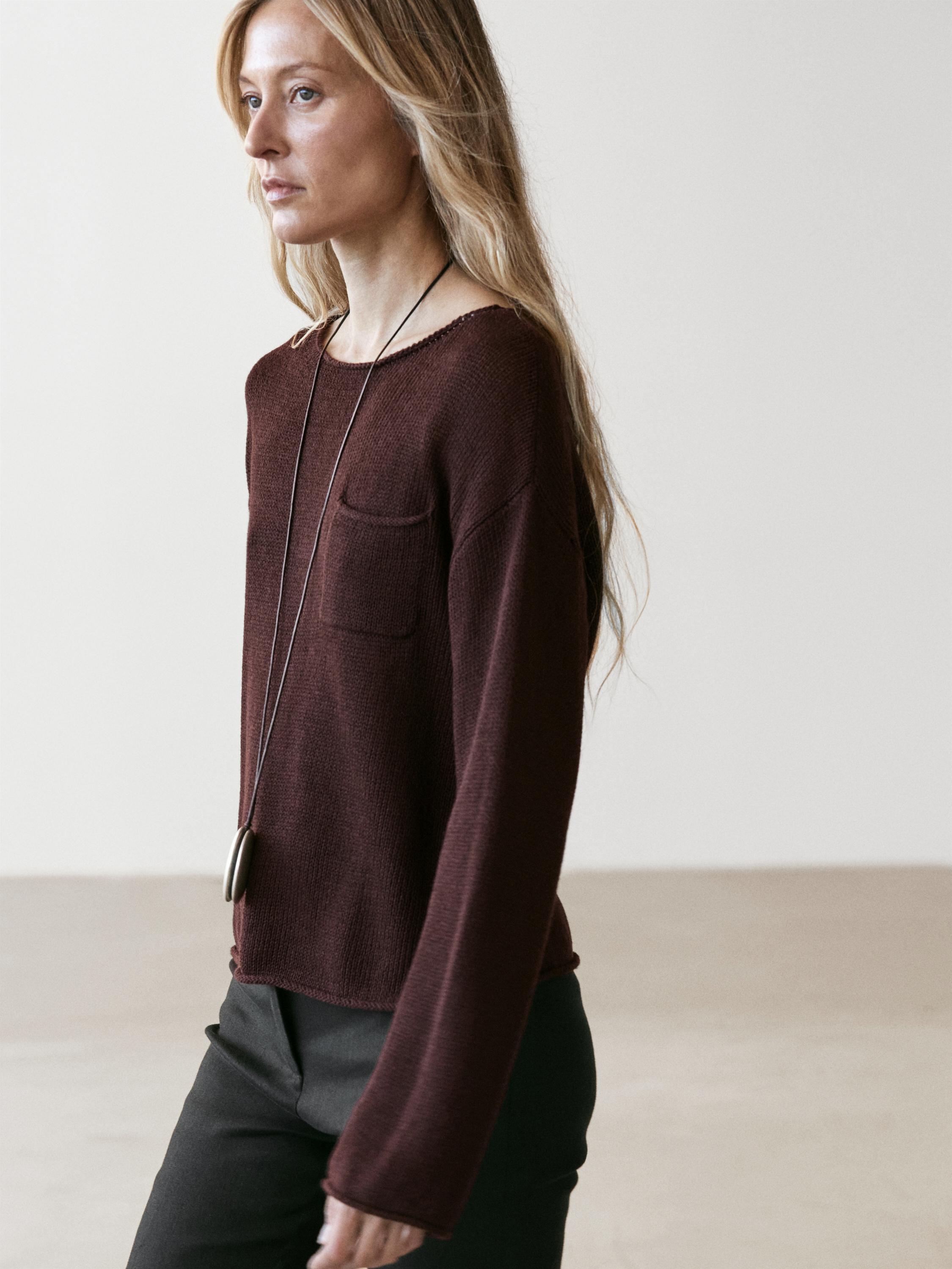 Cotton and linen knit sweater with pocket detail
