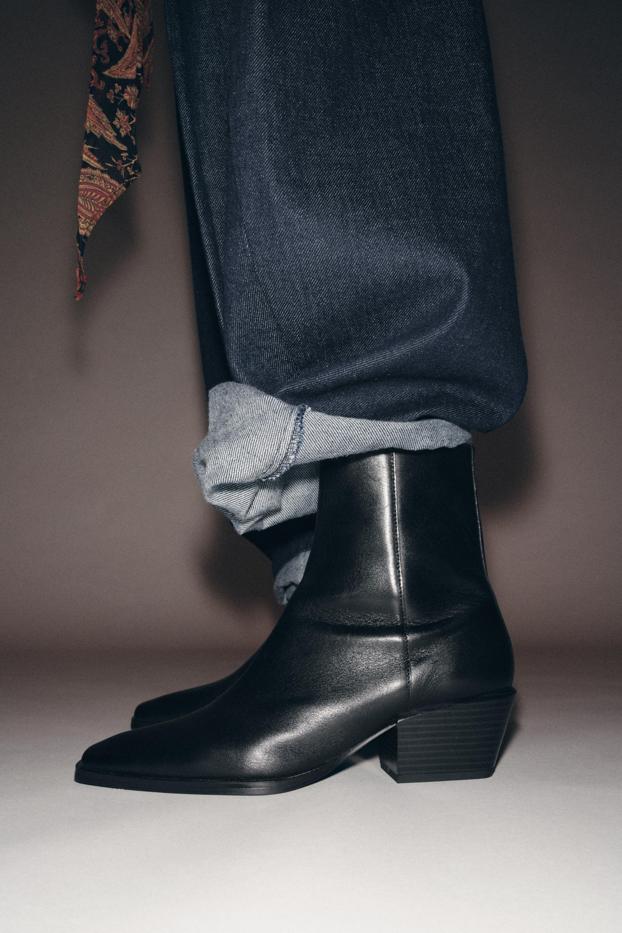 WIDE LEATHER ANKLE BOOTS - Black | ZARA United States