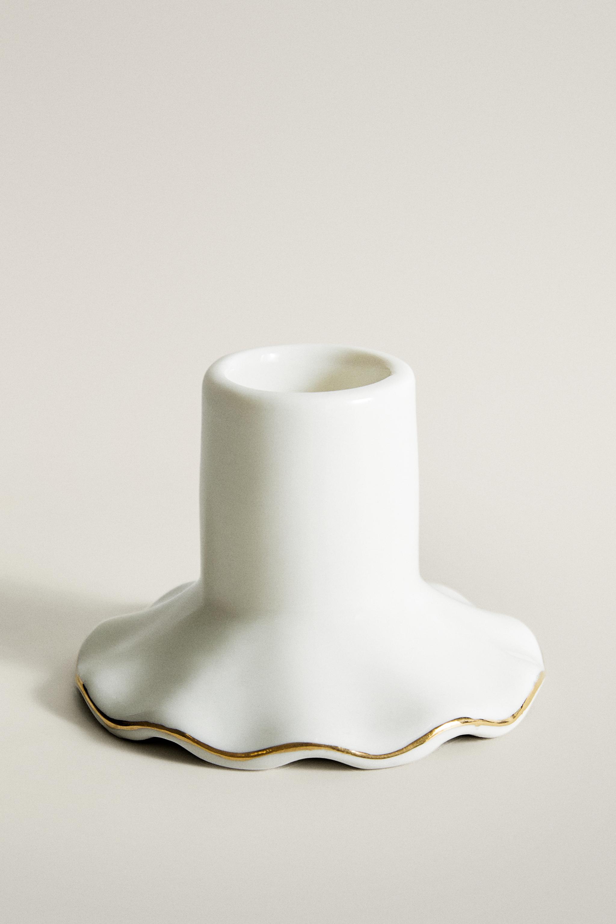 CERAMIC WAVY EDGE CHRISTMAS CANDLESTICK