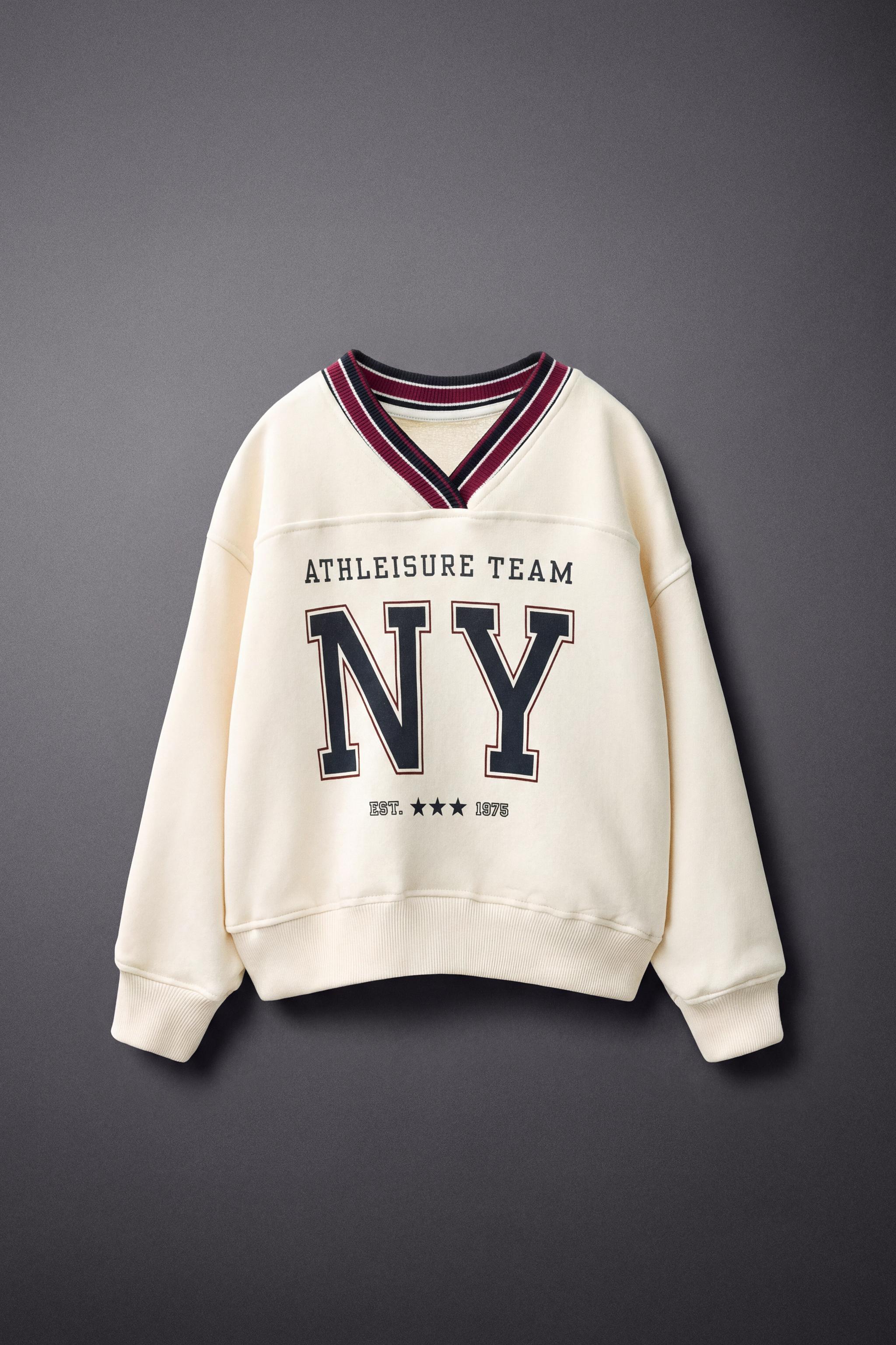 VARSITY TEXT SWEATSHIRT — Ecru