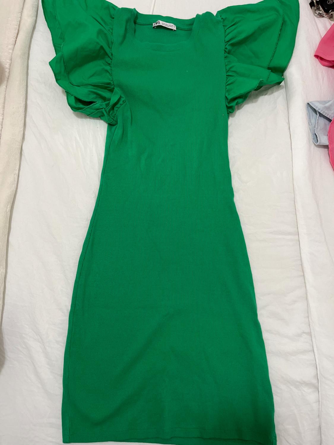 RUFFLED DRESS