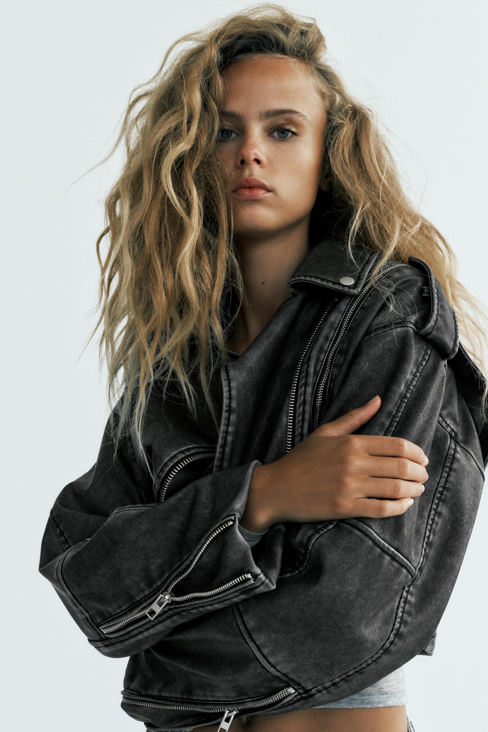 DISTRESSED LEATHER EFFECT BIKER JACKET Grey ZARA Angola