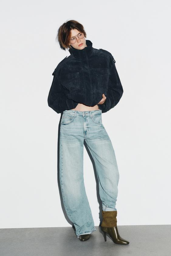 CRINKLED EFFECT LEATHER ANKLE BOOTS