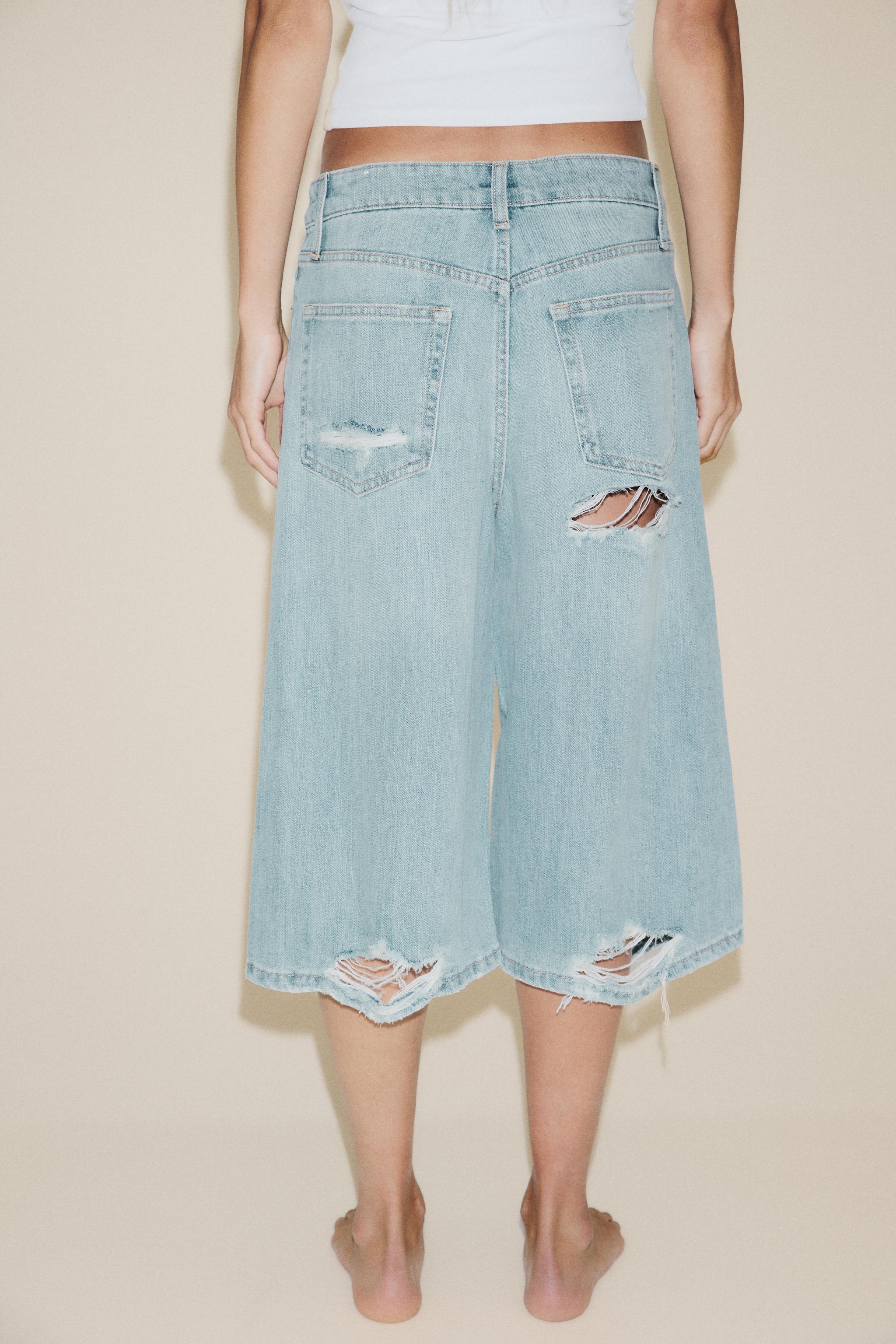 BERMUDA-SHORT EN JEAN TRF DÉCHIRURES TAILLE BASSE