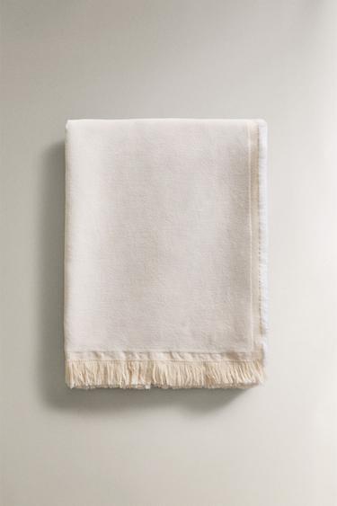 FRINGED DECORATIVE THROW - Ecru by Zara